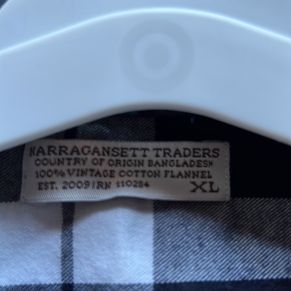 Never worn no tags - Picture 2 of 3